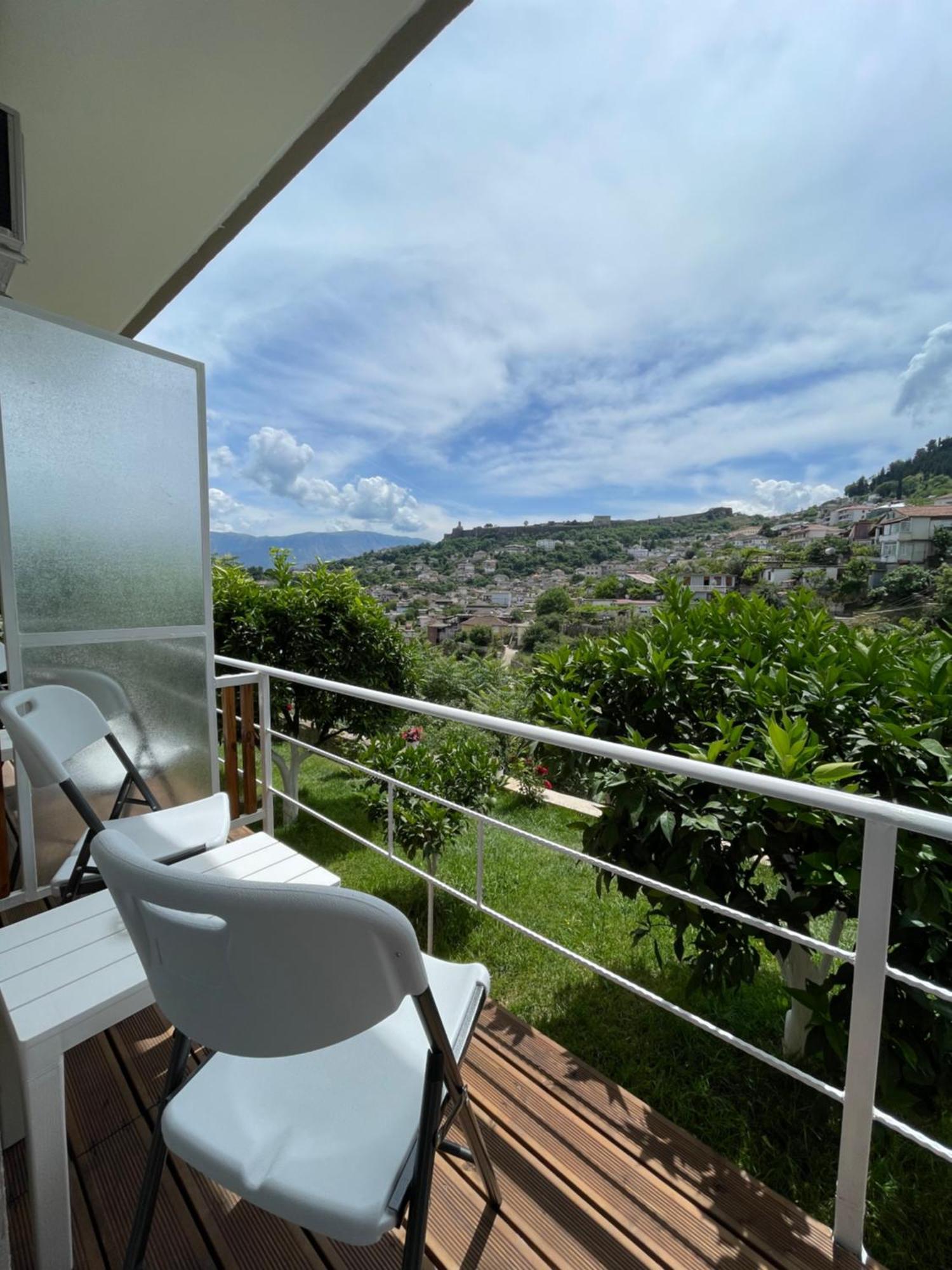 Ilvi Guesthouse Gjirokastër Exteriér fotografie