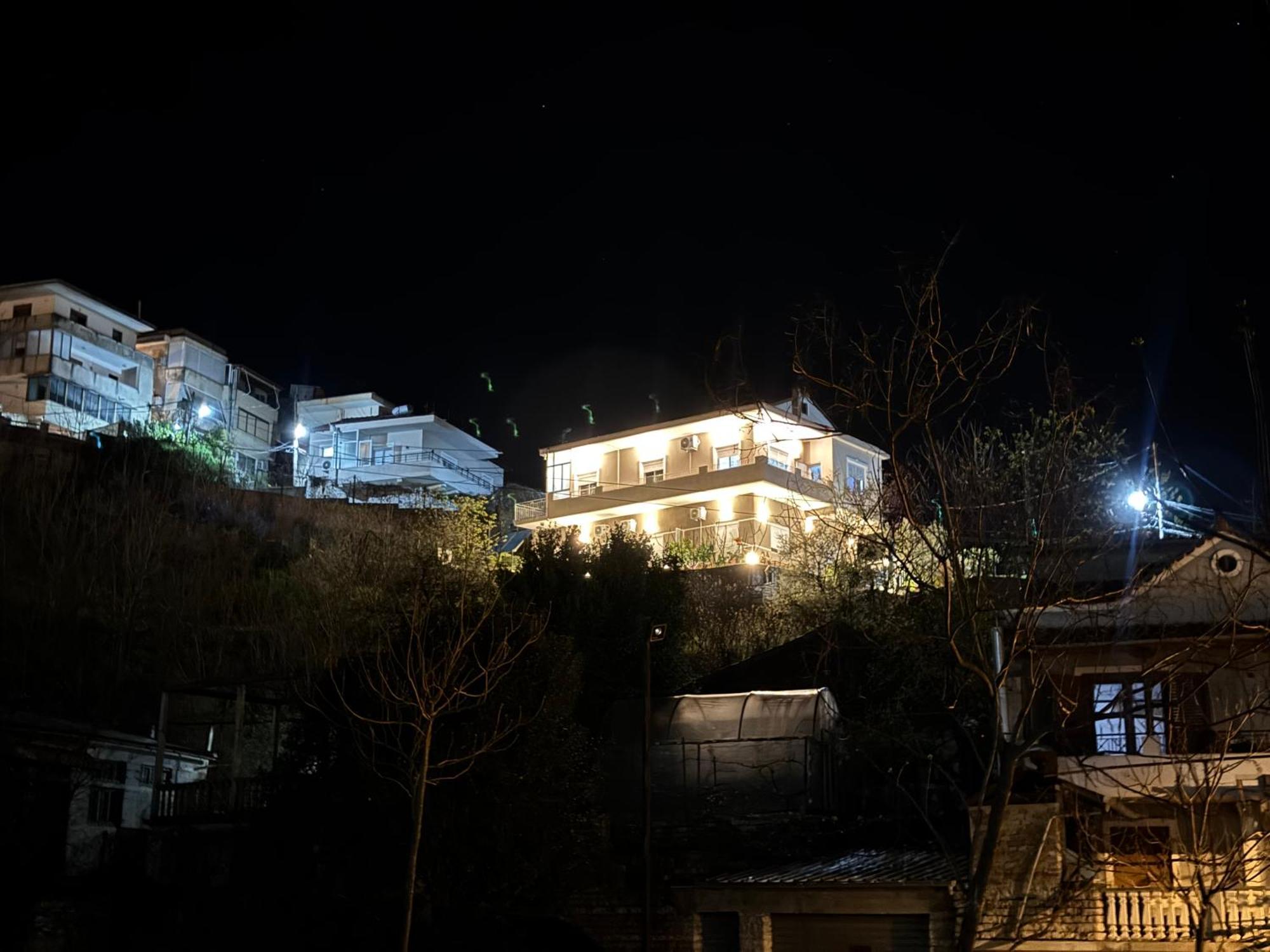 Ilvi Guesthouse Gjirokastër Exteriér fotografie