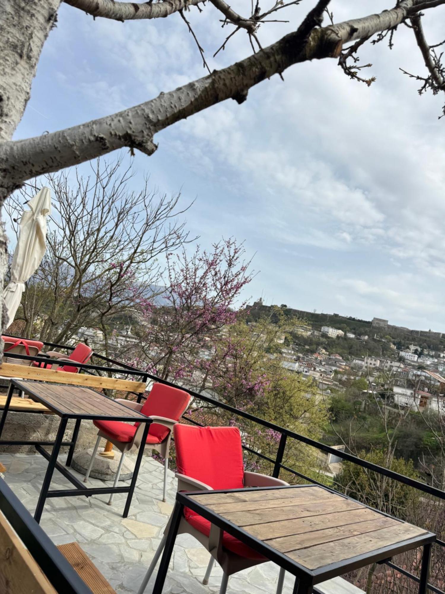 Ilvi Guesthouse Gjirokastër Exteriér fotografie